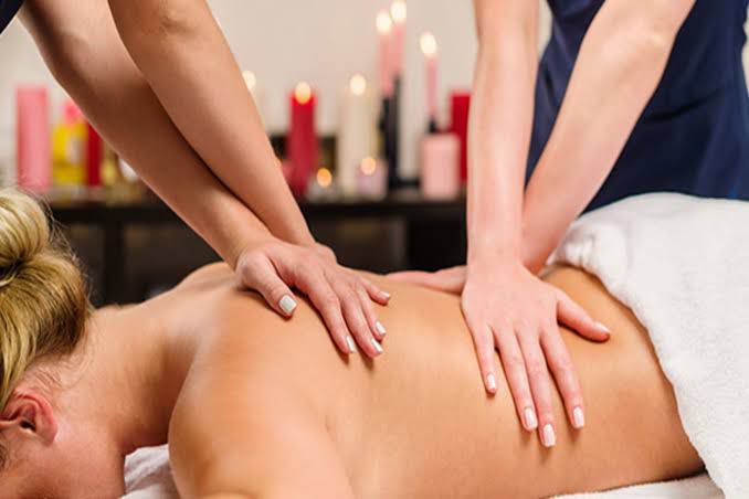 4 Hands Full Body Massage